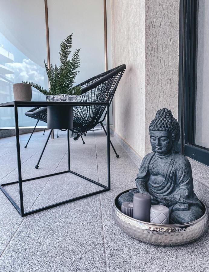 Apartment Luxury Studio V *