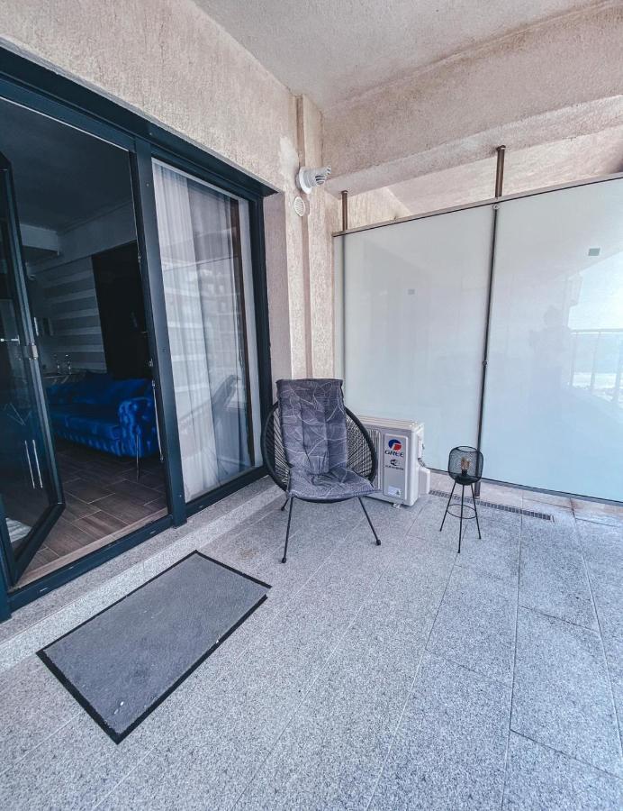 Apartment Luxury Studio V
